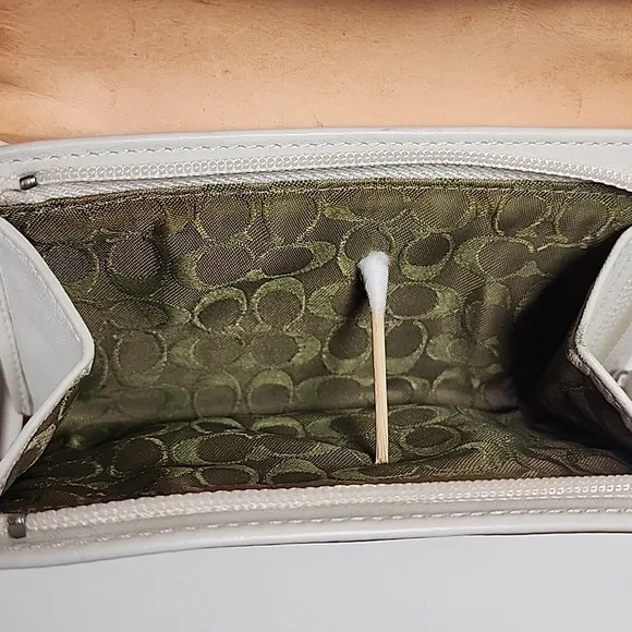 Vintage Coach Soho Wallet - Picture 16 of 16